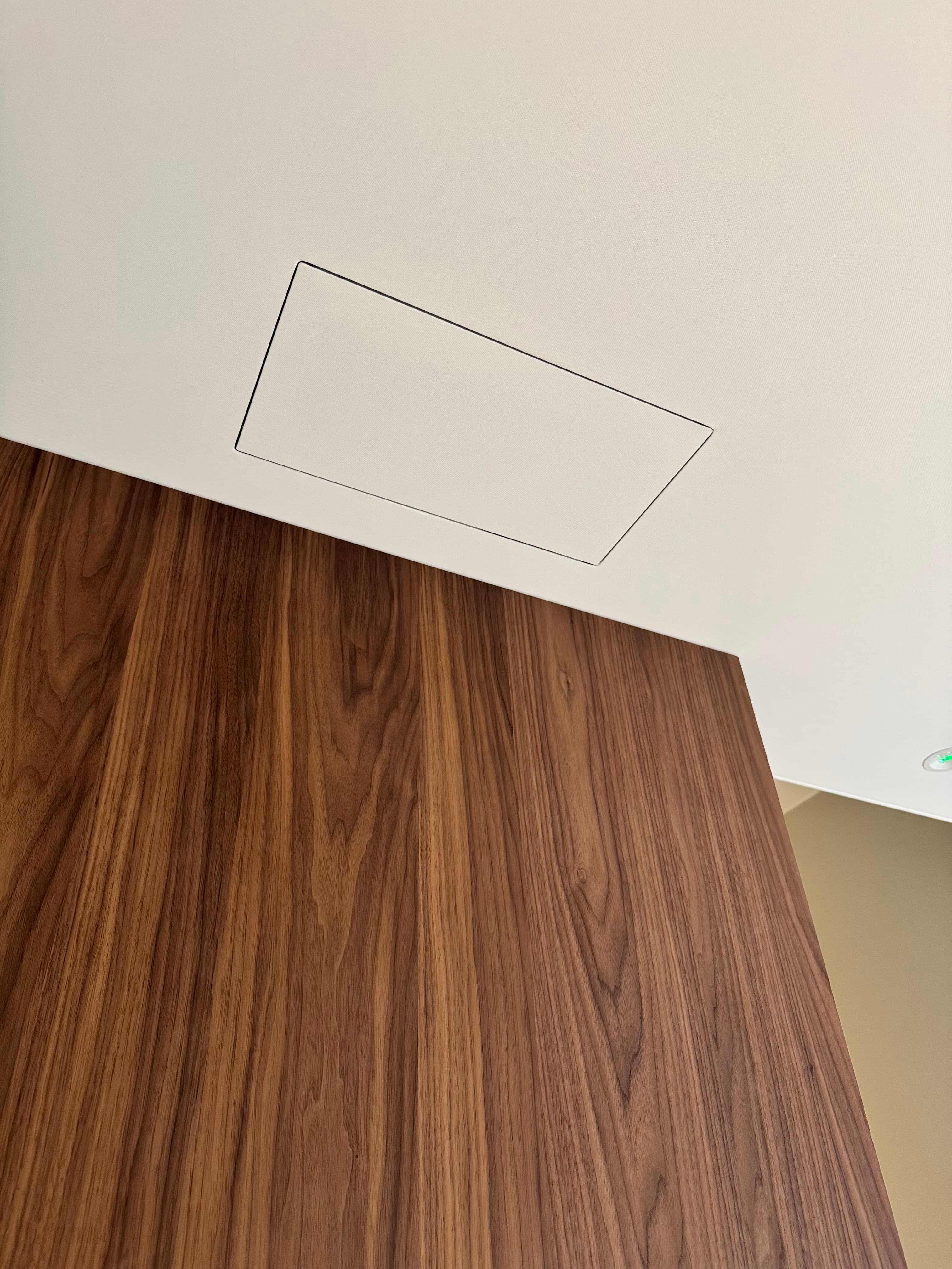 Inspection Hatch — STRETCH